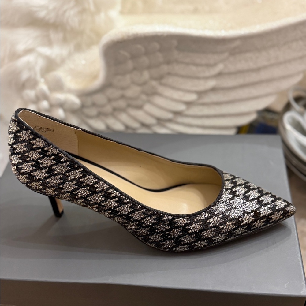 Ann Taylor Black and White Houndstooth Heels